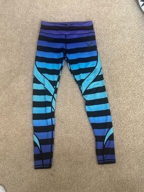 Violate the Dresscode Blue Ombre Performance Leggings